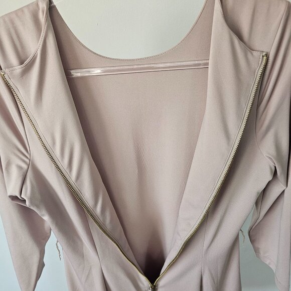 Timeless Quiet Lux Beige-Neutral Slim Dress w/Wide Mirror-Gold Belt - Picture 6 of 12